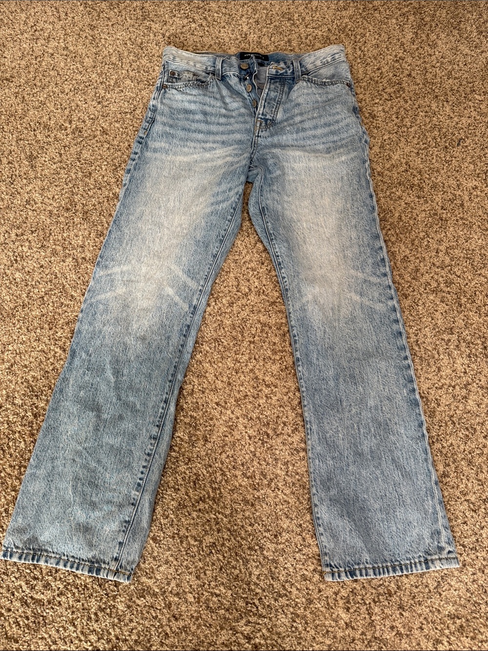Aero Light Blue Women’s Straight-Leg Jeans